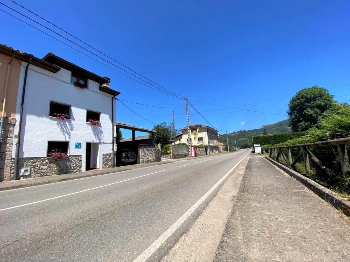 Casa Maribel Onís エクステリア 写真
