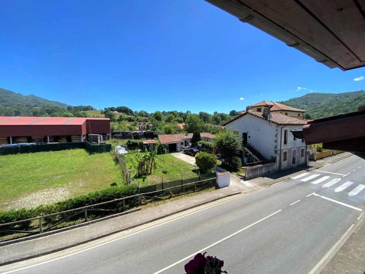 Casa Maribel Onís エクステリア 写真